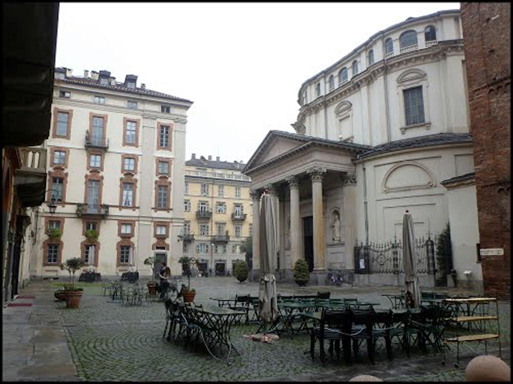 Vittoria Apartment Turin Room photo